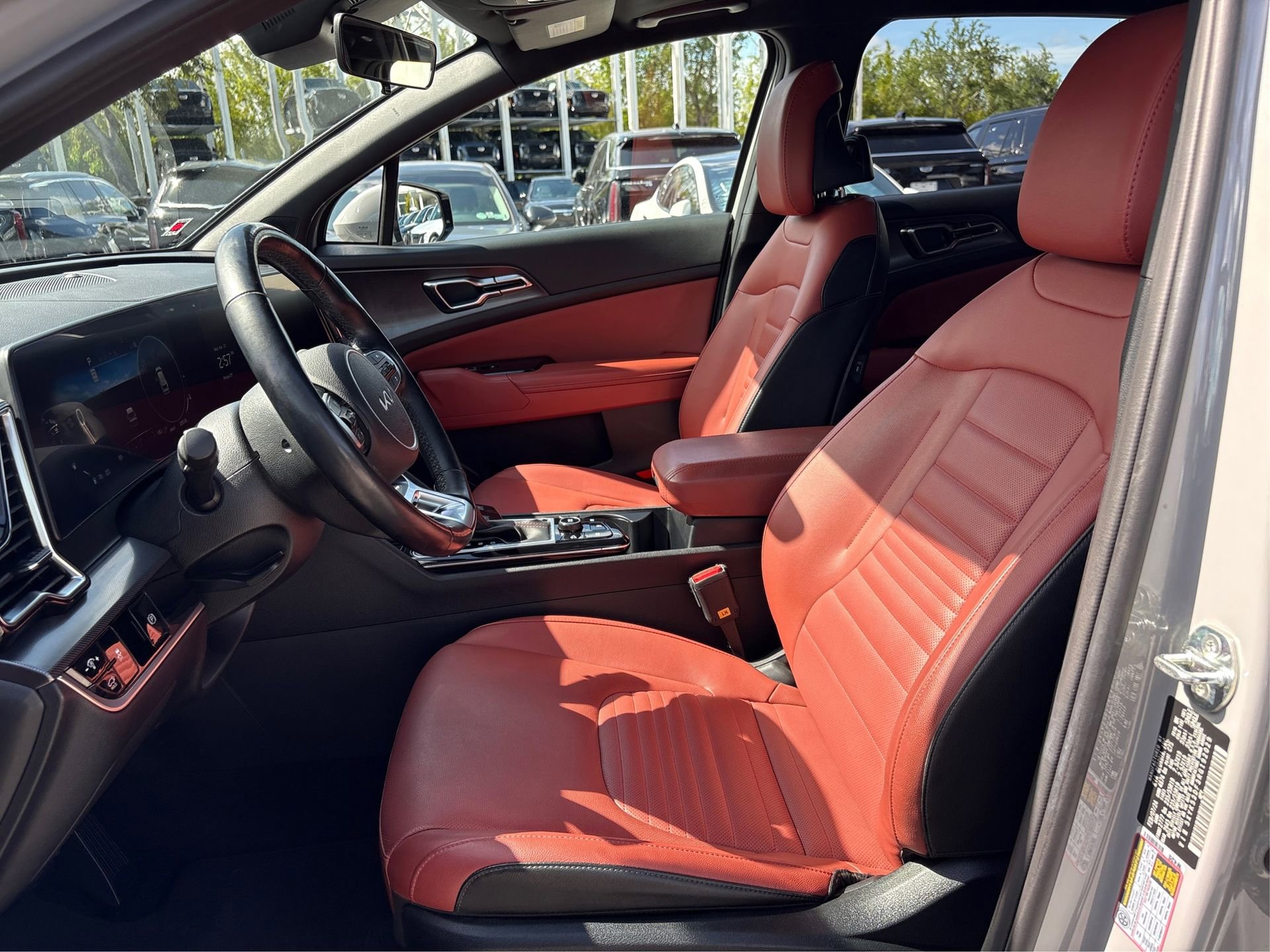 Used 2024 Kia Sportage SX FWD image 9