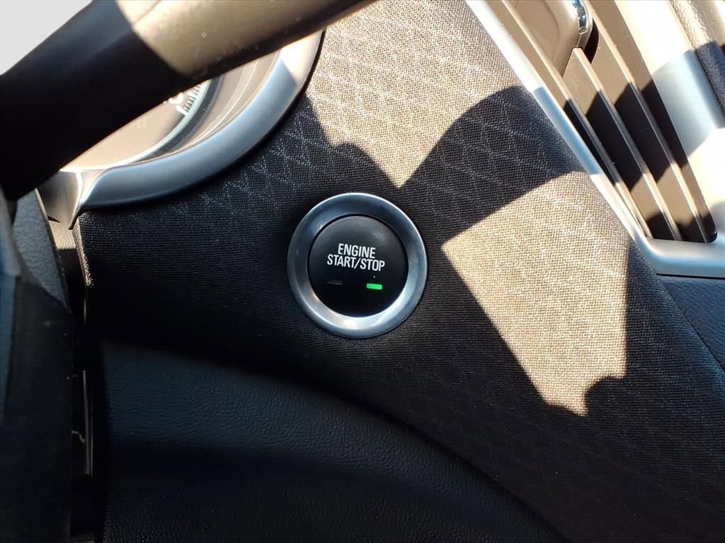 Used 2022 Chevrolet Malibu LS image 18