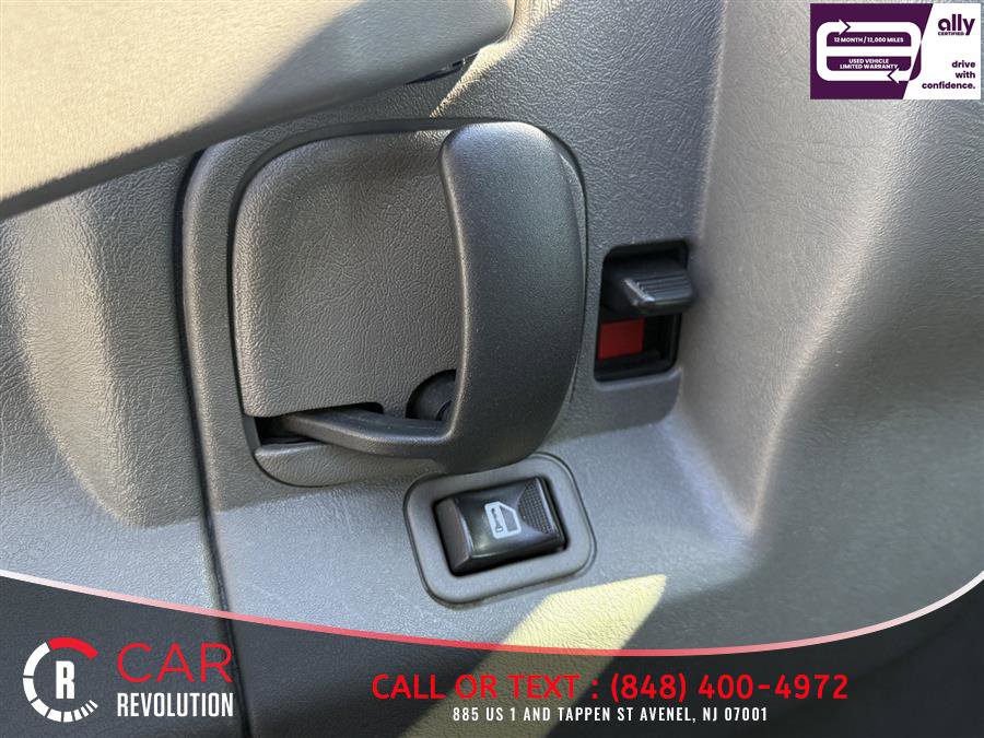 Used 2019 Chevrolet Express 3500 LS RWD image 23