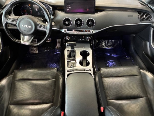 Used 2022 Kia Stinger GT1 image 3
