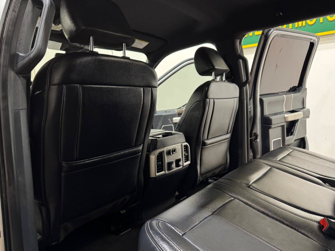 Used 2022 Ford F350 Lariat w/ Lariat Ultimate Package AWD/4WD image 17