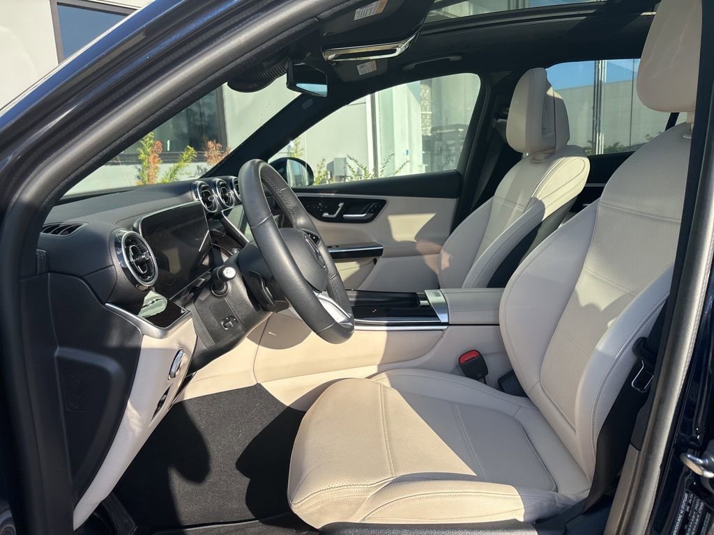 Used 2024 Mercedes-Benz GLC 300 image 47