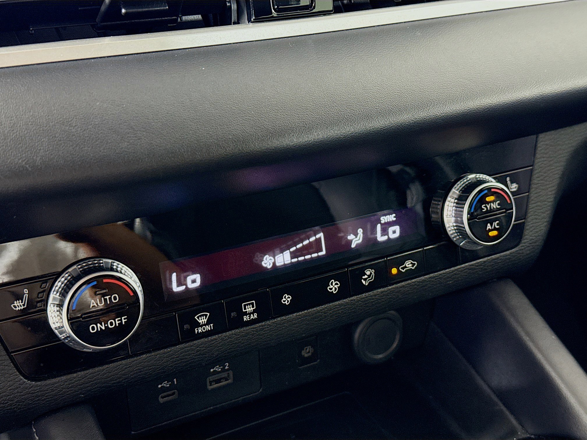 Used 2024 Mitsubishi Outlander SE Black Edition FWD image 19