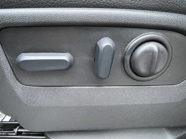 Used 2023 GMC Sierra 3500 Denali image 30