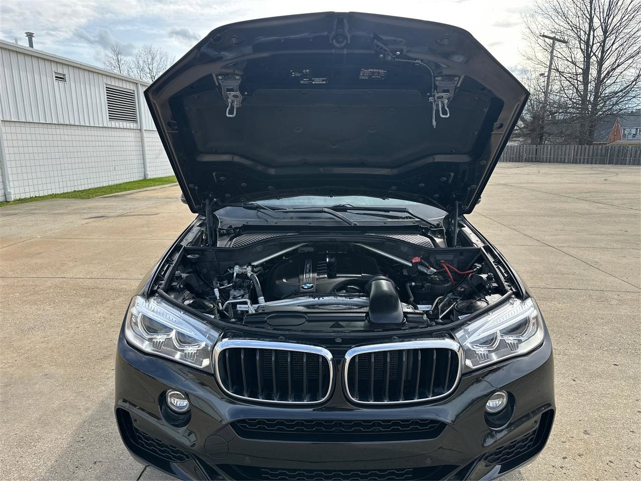 Used 2016 BMW X6 M50i AWD/4WD image 11