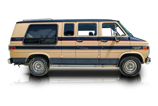 Used 1988 Chevrolet G20 RWD image 2
