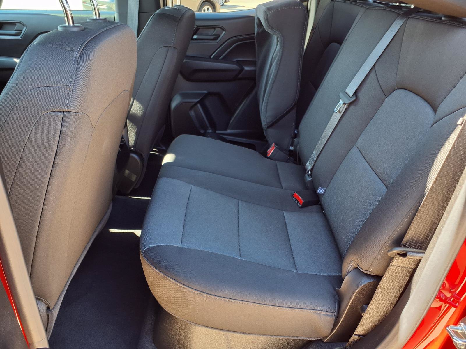 Used 2025 Chevrolet Colorado W/T w/ WT Custom Package RWD image 10