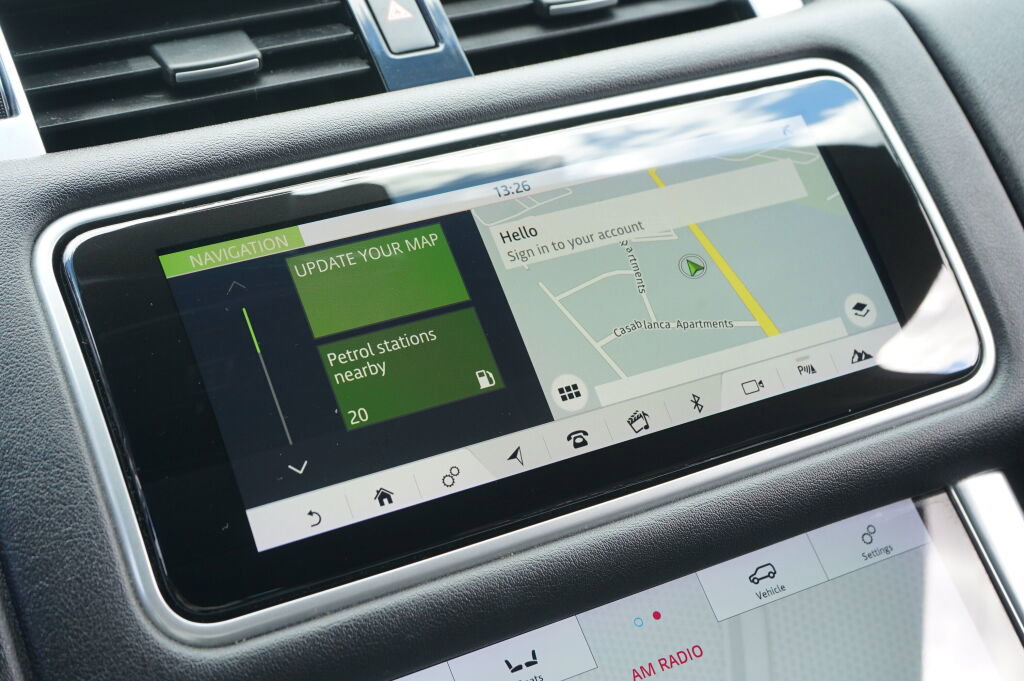 Used 2018 Land Rover Range Rover Sport SE AWD/4WD image 23