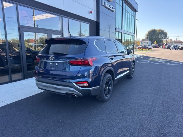 Used 2019 Hyundai Santa Fe SE w/ Cargo Package image 3