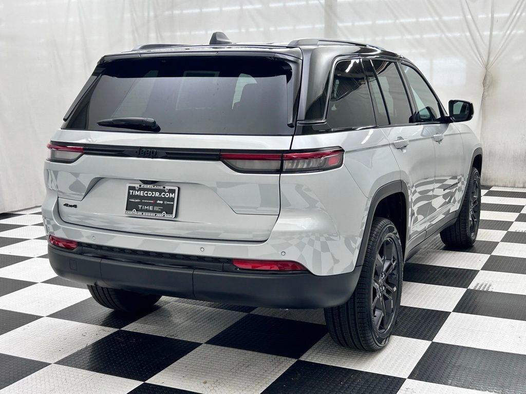 New 2025 Jeep Grand Cherokee Limited image 7