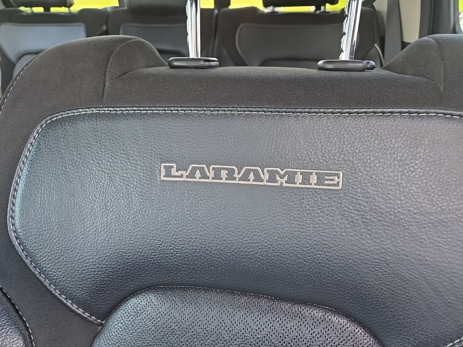 Used 2022 RAM 1500 Laramie w/ Laramie Southwest Edition AWD/4WD image 15