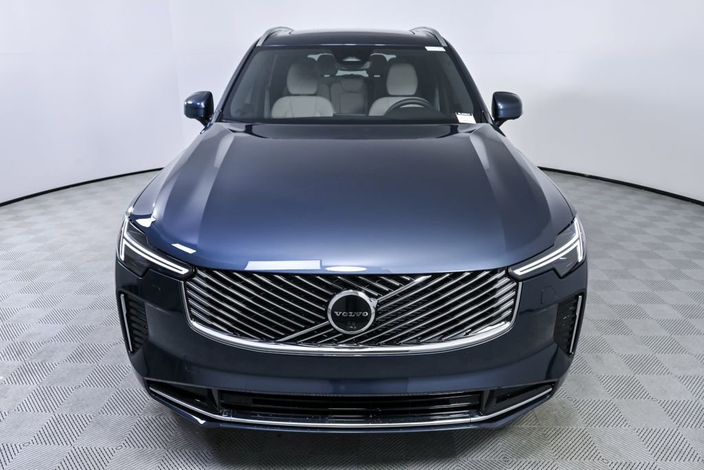 Certified 2026 Volvo XC90 B6 Plus w/ Protection Package Premier image 39