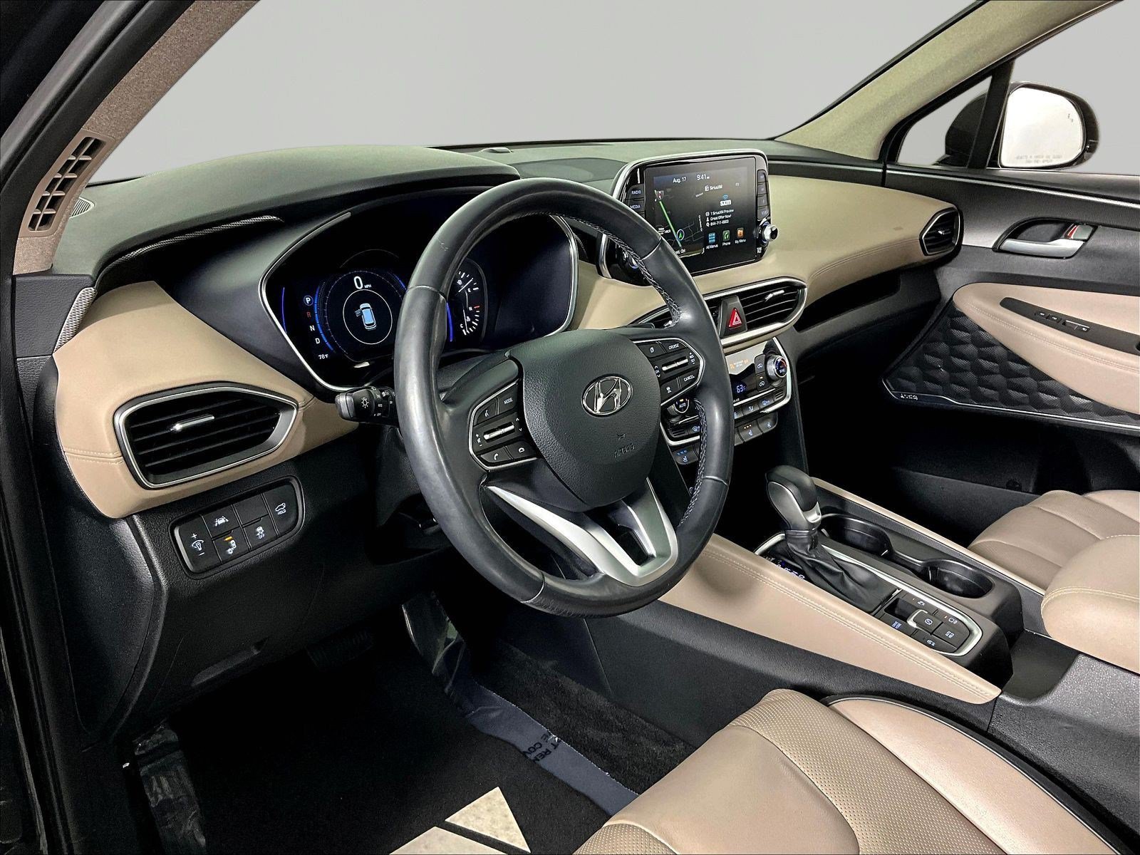 Used 2019 Hyundai Santa Fe FWD image 17