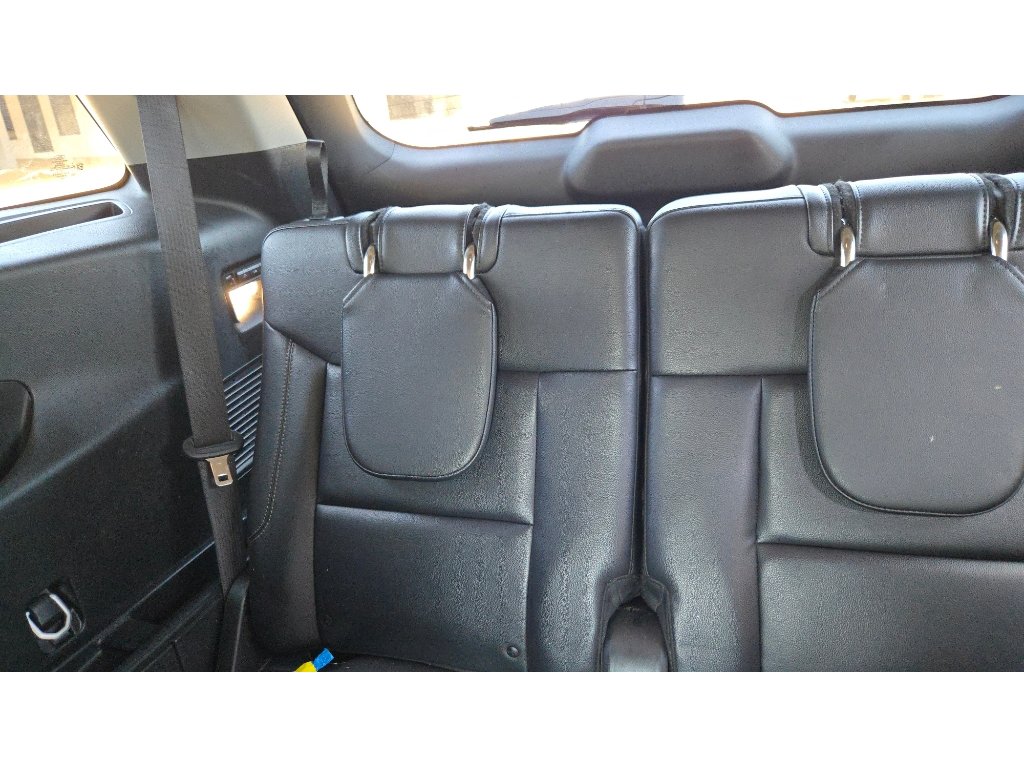 Used 2024 Ford Explorer Limited w/ Limited Technology Package RWD image 19