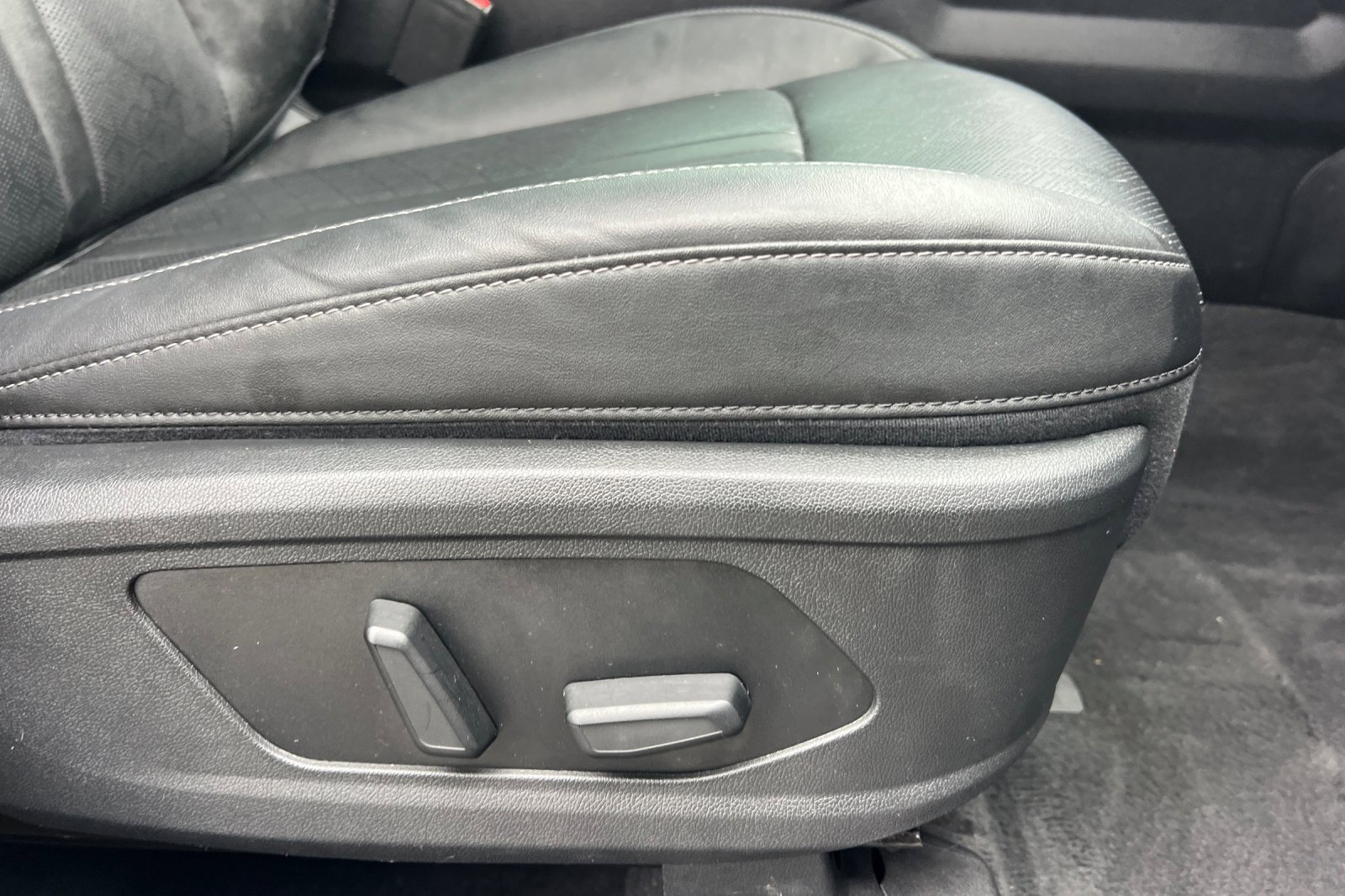 Certified 2022 Kia Sorento SX image 23