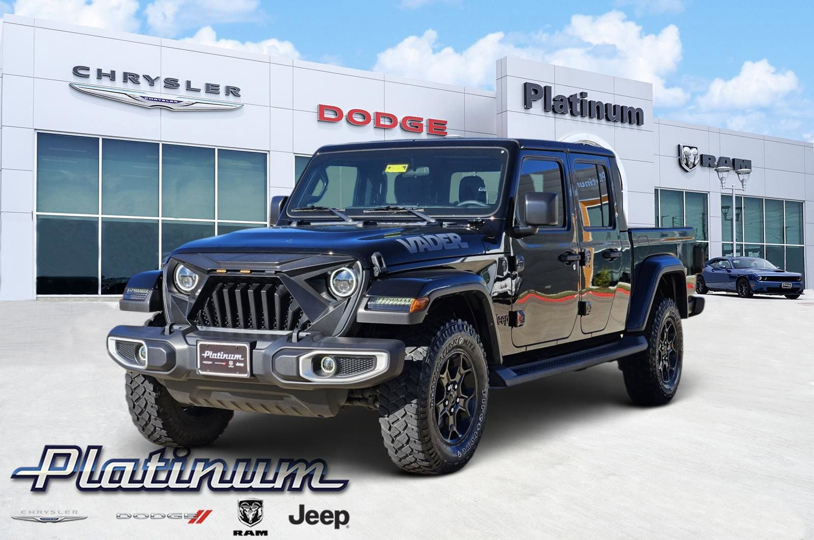 Used 2023 Jeep Gladiator Sport image 2