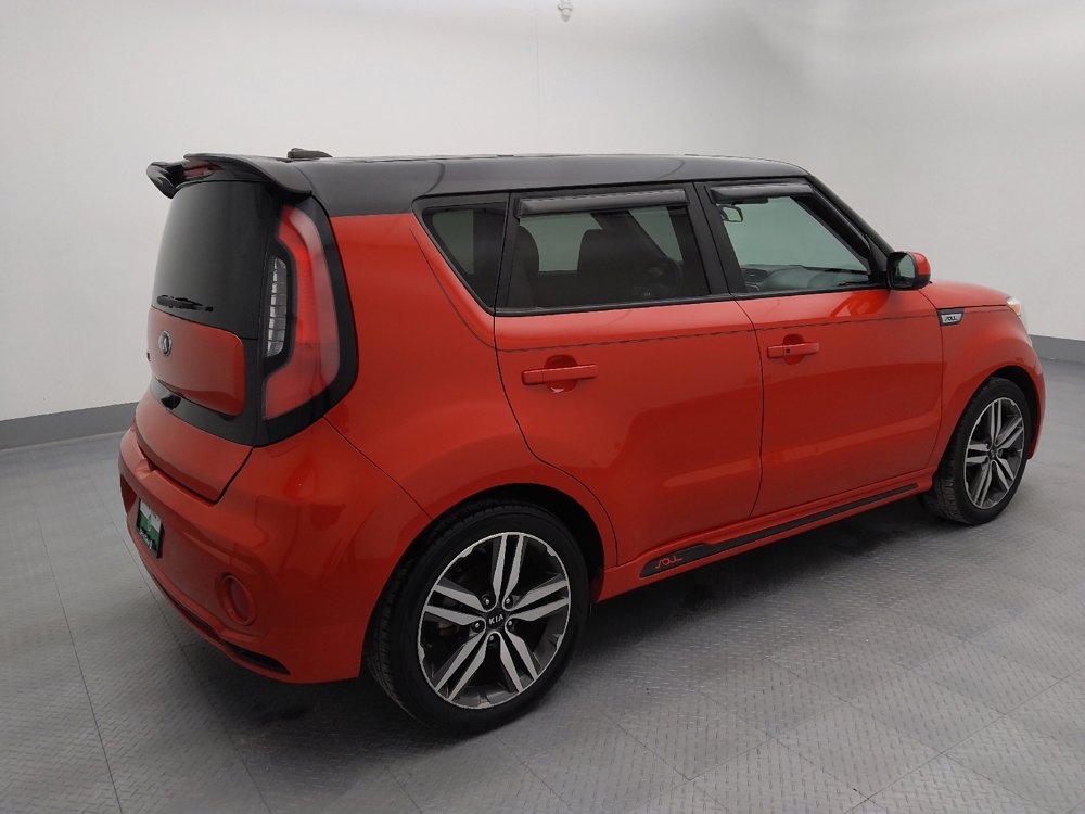 Used 2019 Kia Soul + FWD image 10