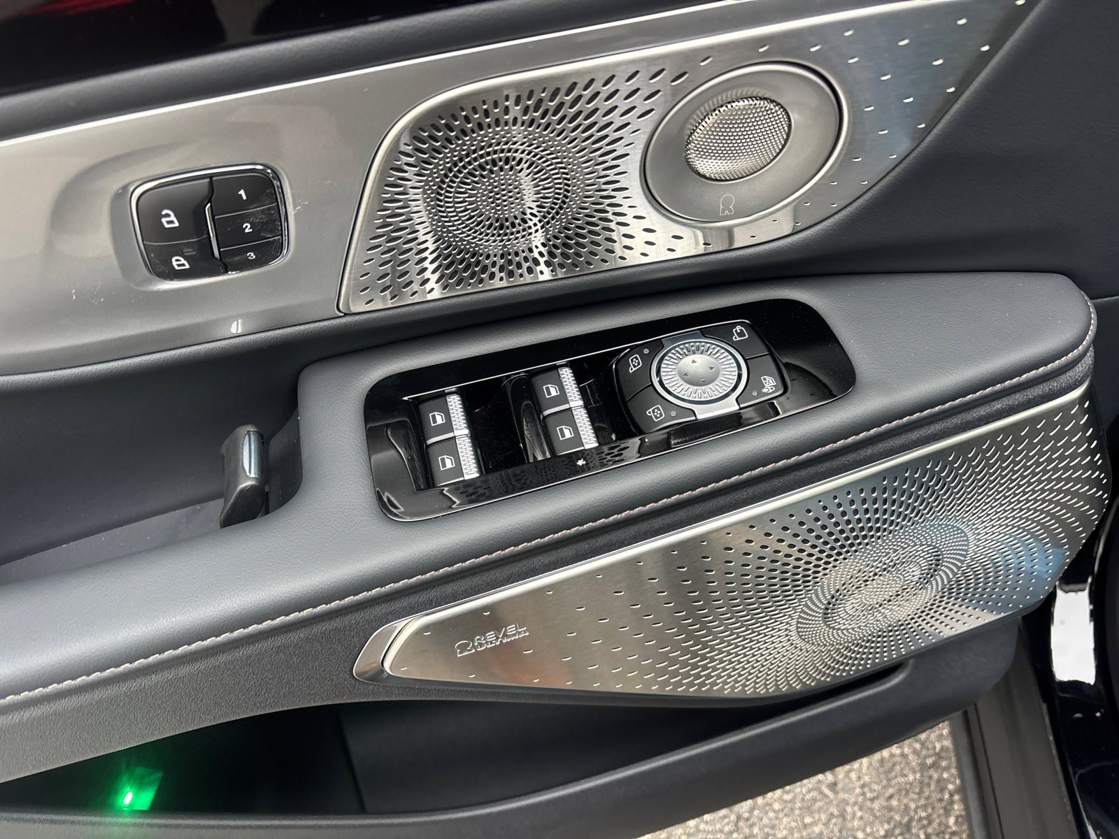 New 2026 Lincoln Nautilus Reserve image 13