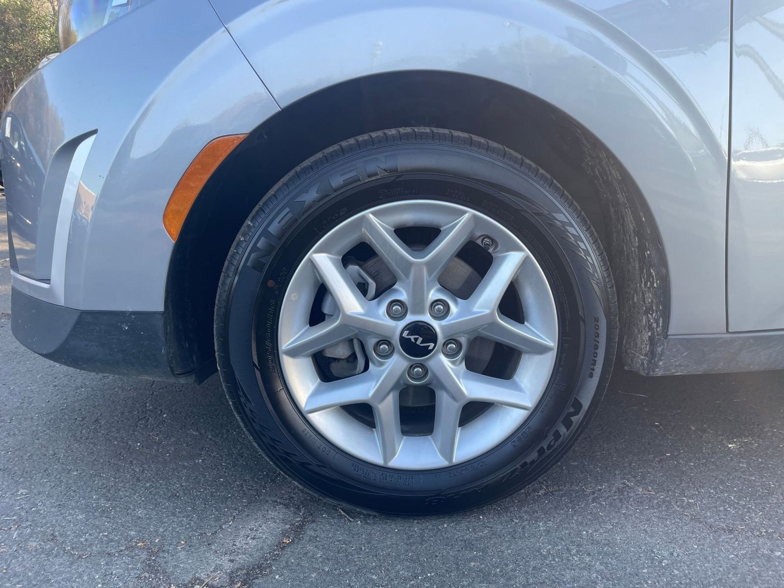 Used 2025 Kia Soul LX w/ LX Technology Package image 28