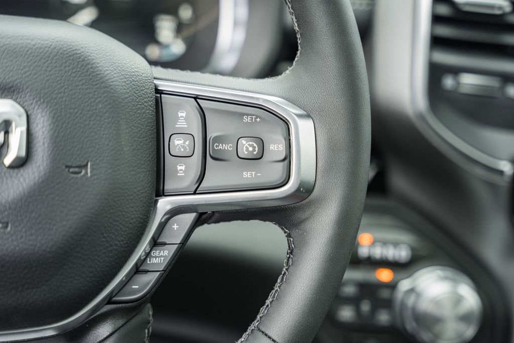 New 2026 RAM 1500 Laramie AWD/4WD image 36