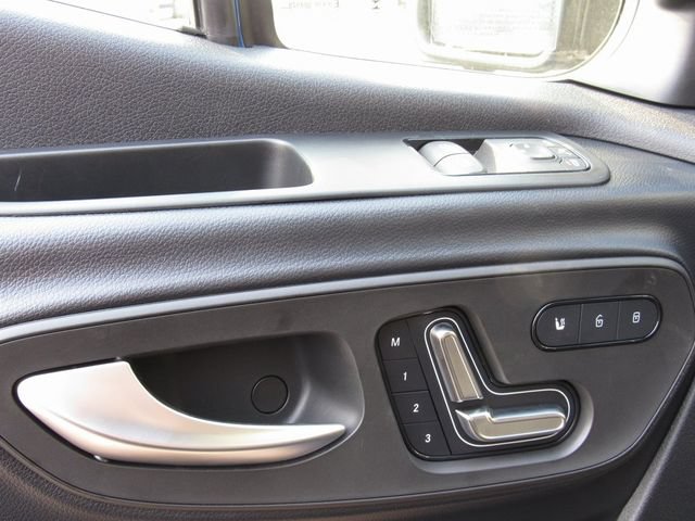 Used 2025 Mercedes-Benz Sprinter 2500 image 14