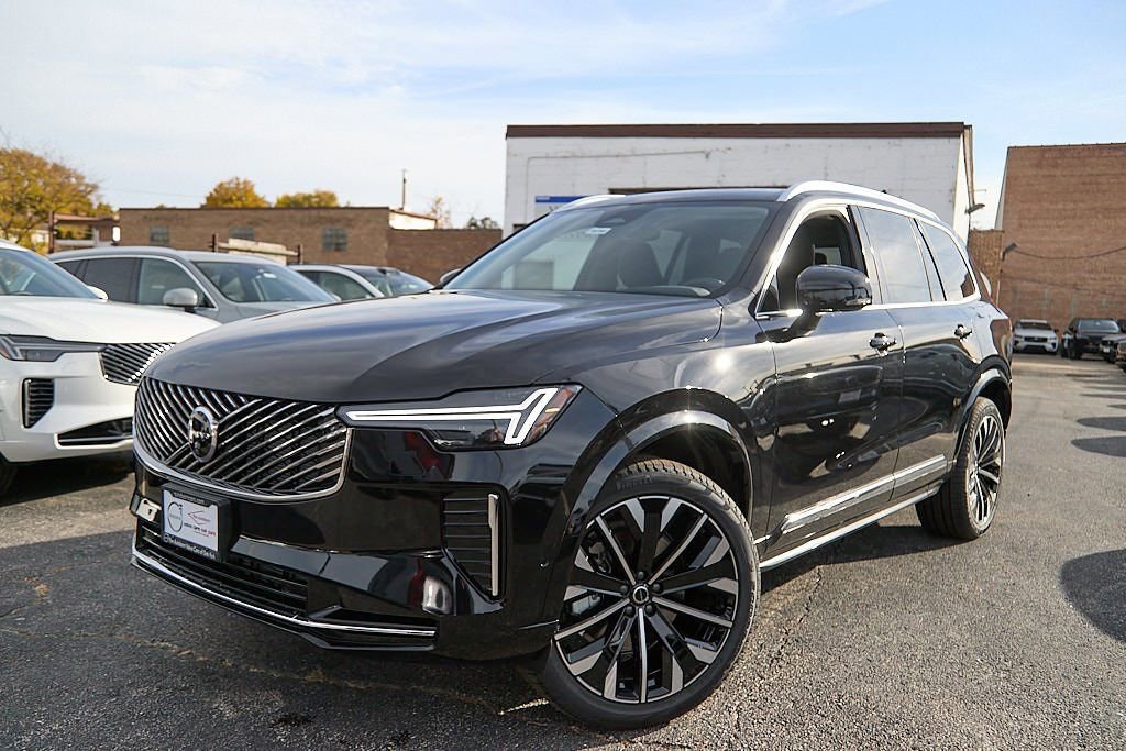 New 2026 Volvo XC90 B6 Plus w/ Protection Package Premier image 1