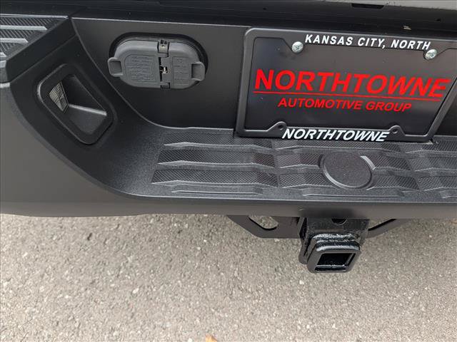 Used 2019 Toyota Tundra Limited AWD/4WD image 23