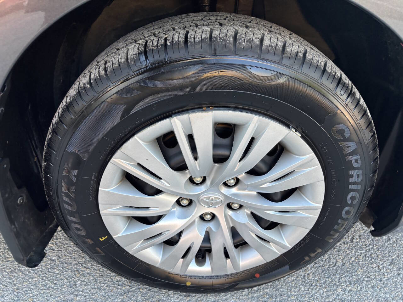 Used 2013 Toyota Camry LE image 21