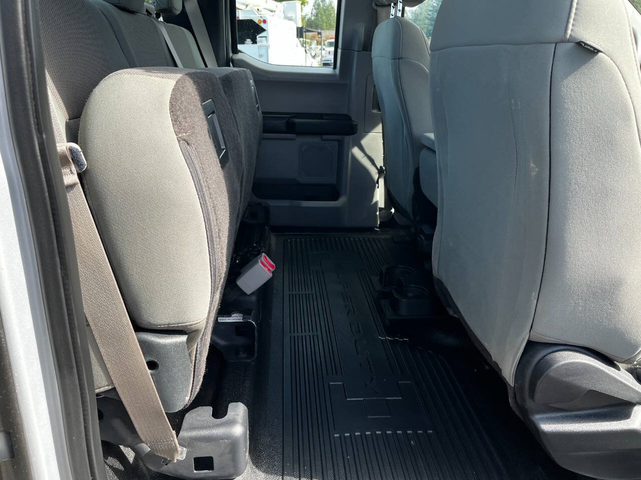 Used 2017 Ford F250 XL w/ Power Equipment Group AWD/4WD image 18