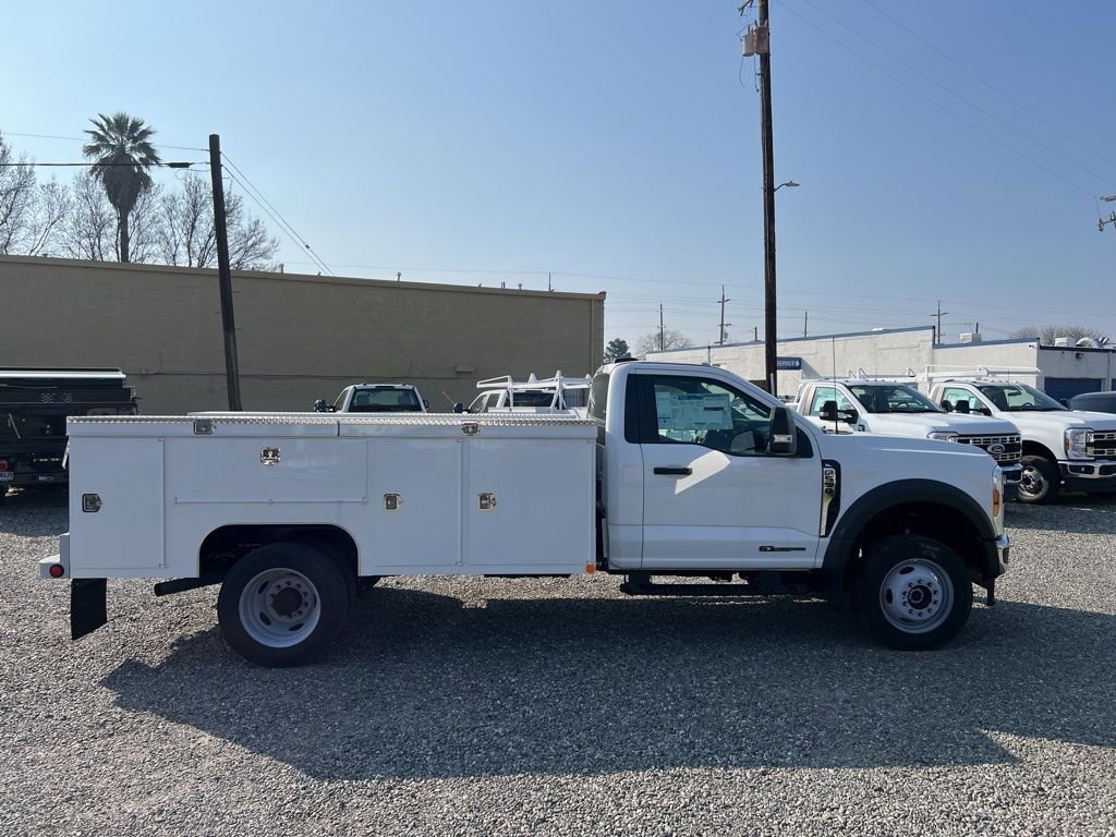 New 2024 Ford F550 4x4 Regular Cab Super Duty image 5