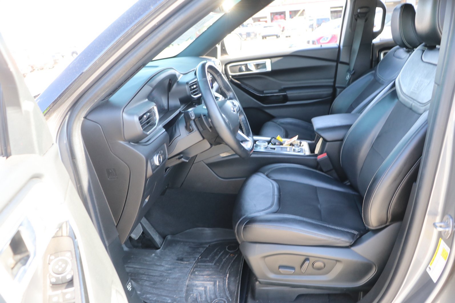 Used 2022 Ford Explorer ST AWD/4WD image 13