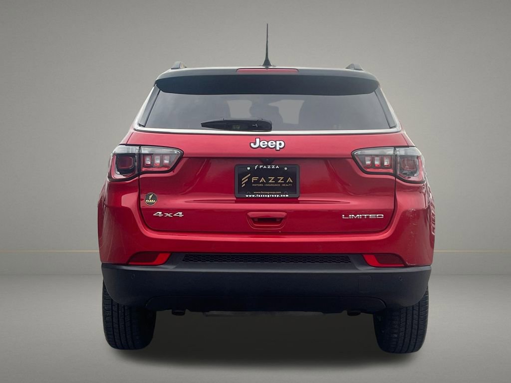 Used 2025 Jeep Compass Limited AWD/4WD image 4