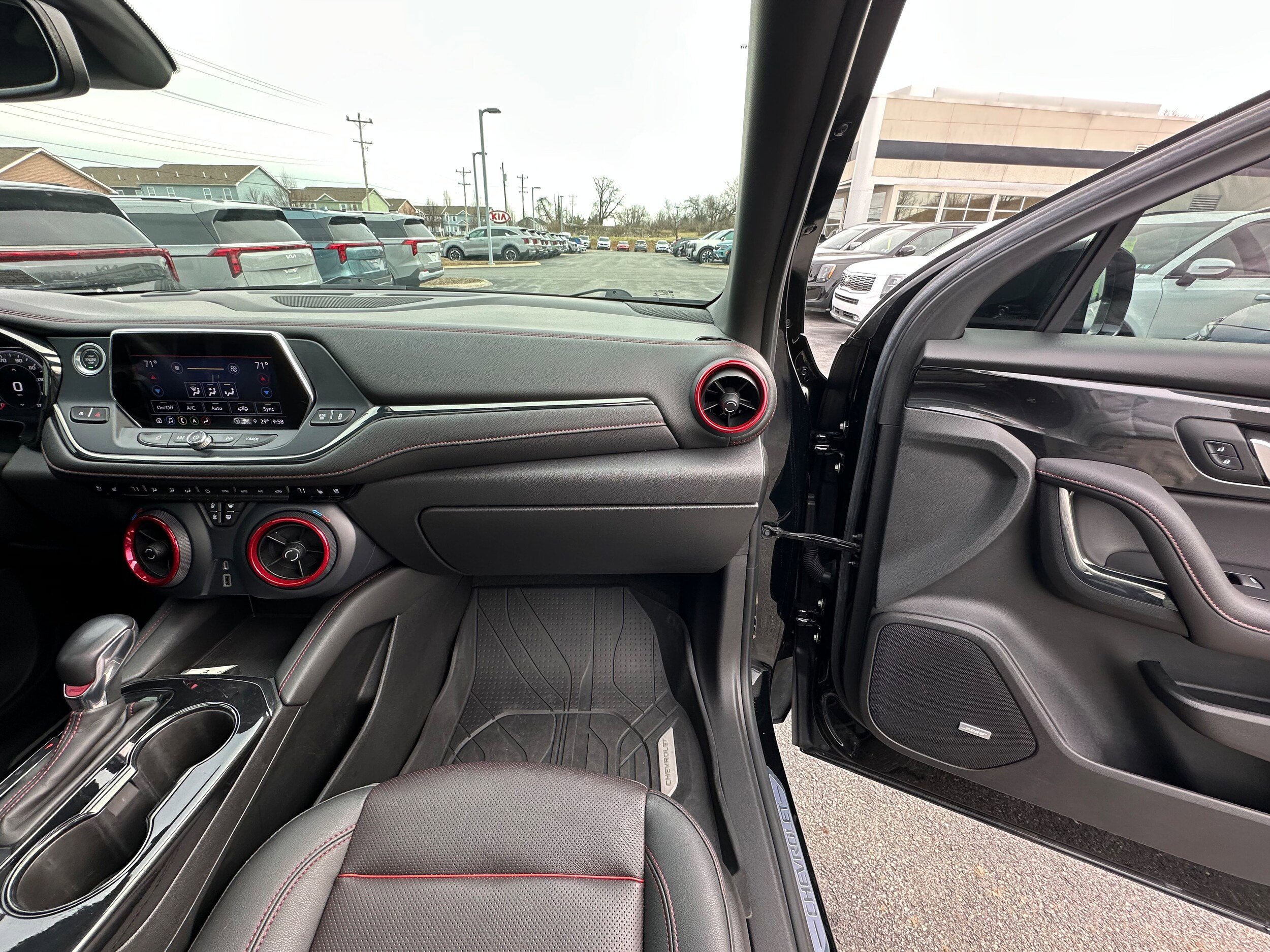 Used 2022 Chevrolet Blazer RS w/ Enhanced Convenience Package image 24