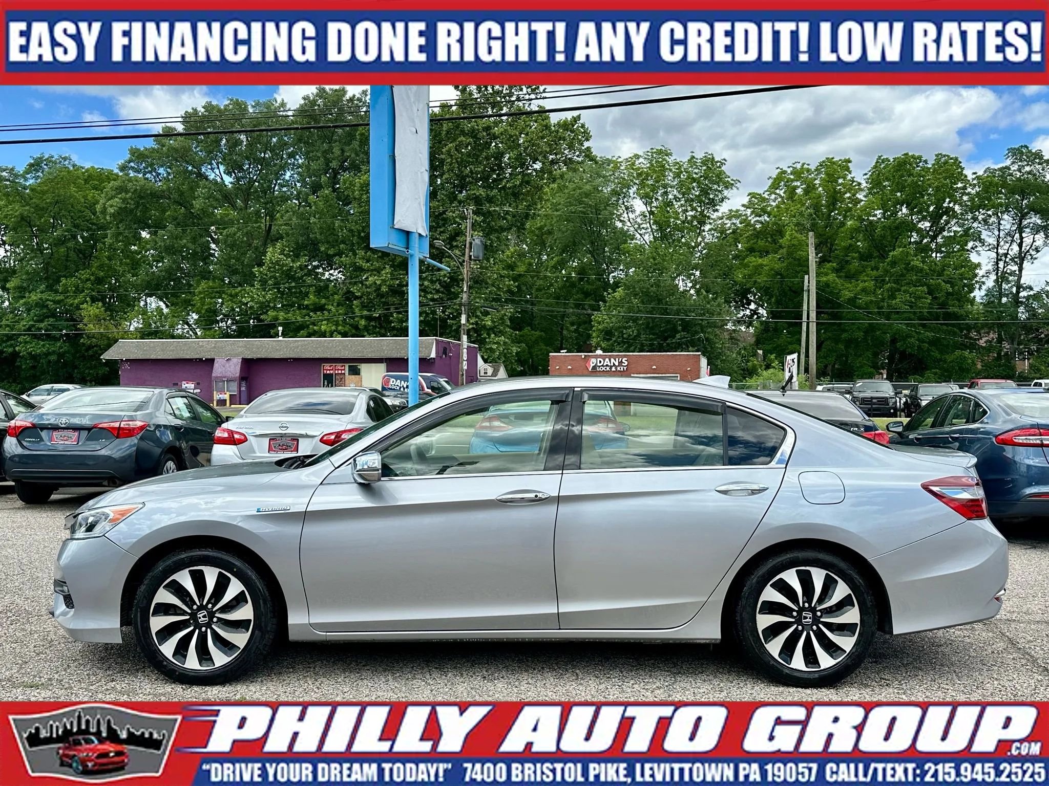 Used 2017 Honda Accord Hybrid Sedan image 4