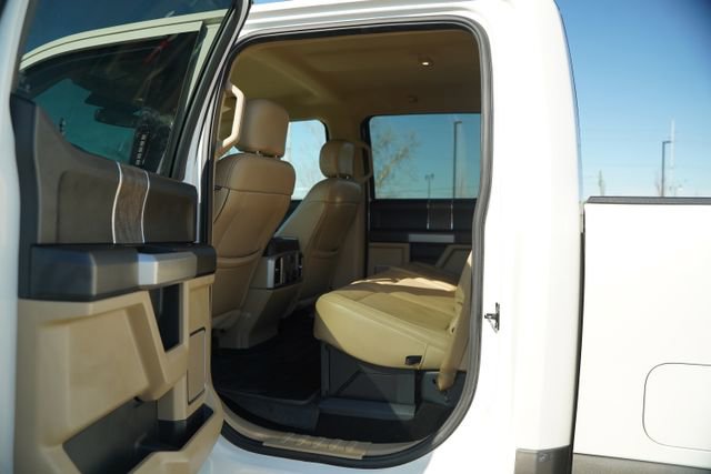Used 2019 Ford F250 Lariat w/ Chrome Package image 15