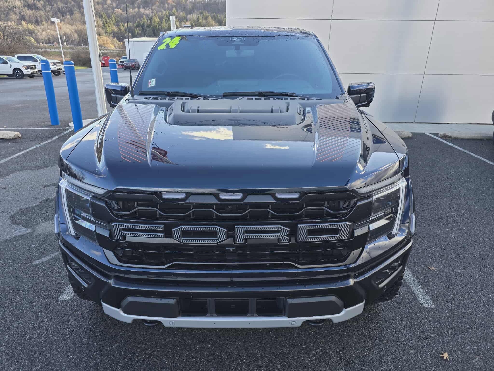 Used 2024 Ford F150 Raptor image 9