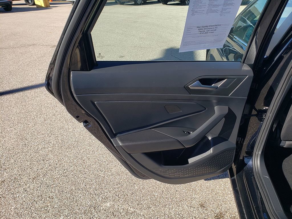 Used 2021 Volkswagen Jetta S w/ Driver Assistance Package image 12