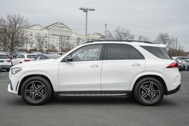 Used 2022 Mercedes-Benz GLE 350 4MATIC w/ AMG Line Exterior image 4