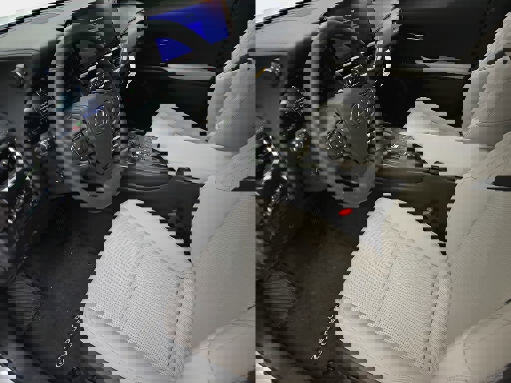 New 2025 Lexus UX 300h 300h Premium image 16