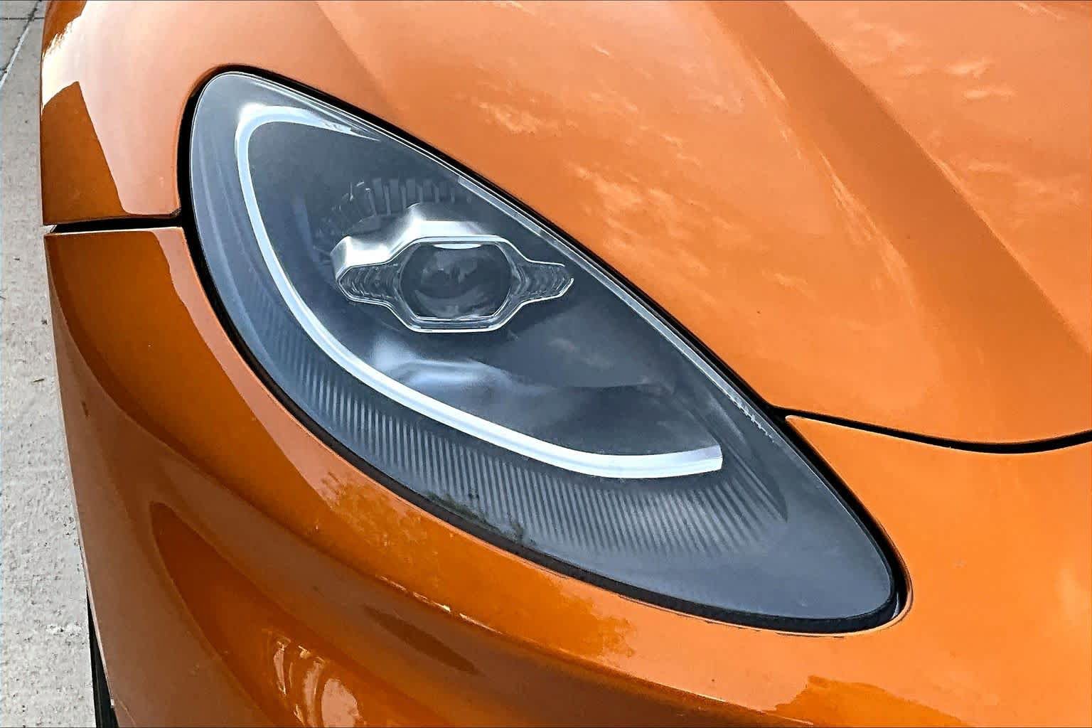 Used 2021 Aston Martin DBX AWD/4WD image 29