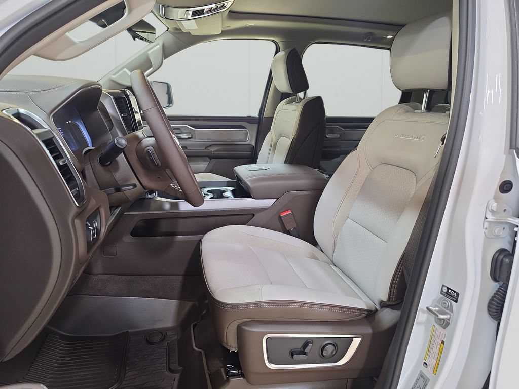 New 2027 RAM 1500 Laramie w/ Advanced Safety Group II AWD/4WD image 12