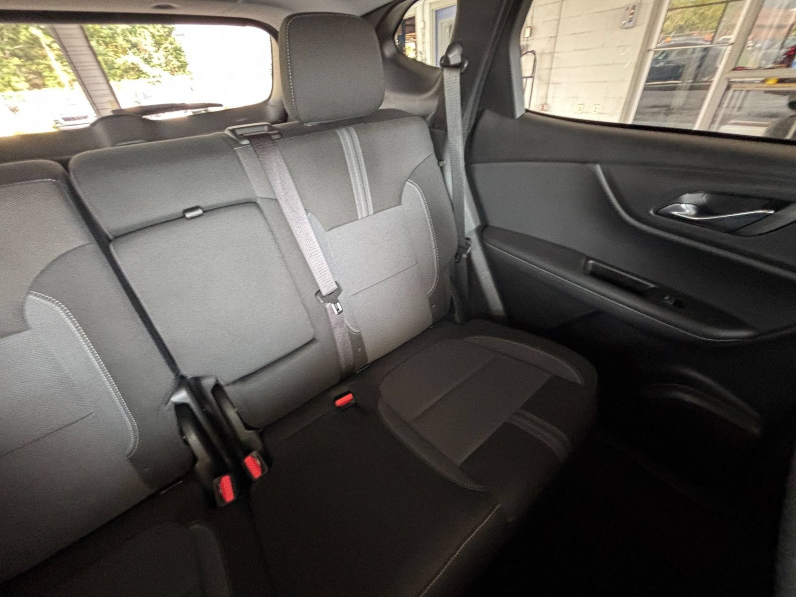 Used 2025 Chevrolet Blazer LT FWD image 37