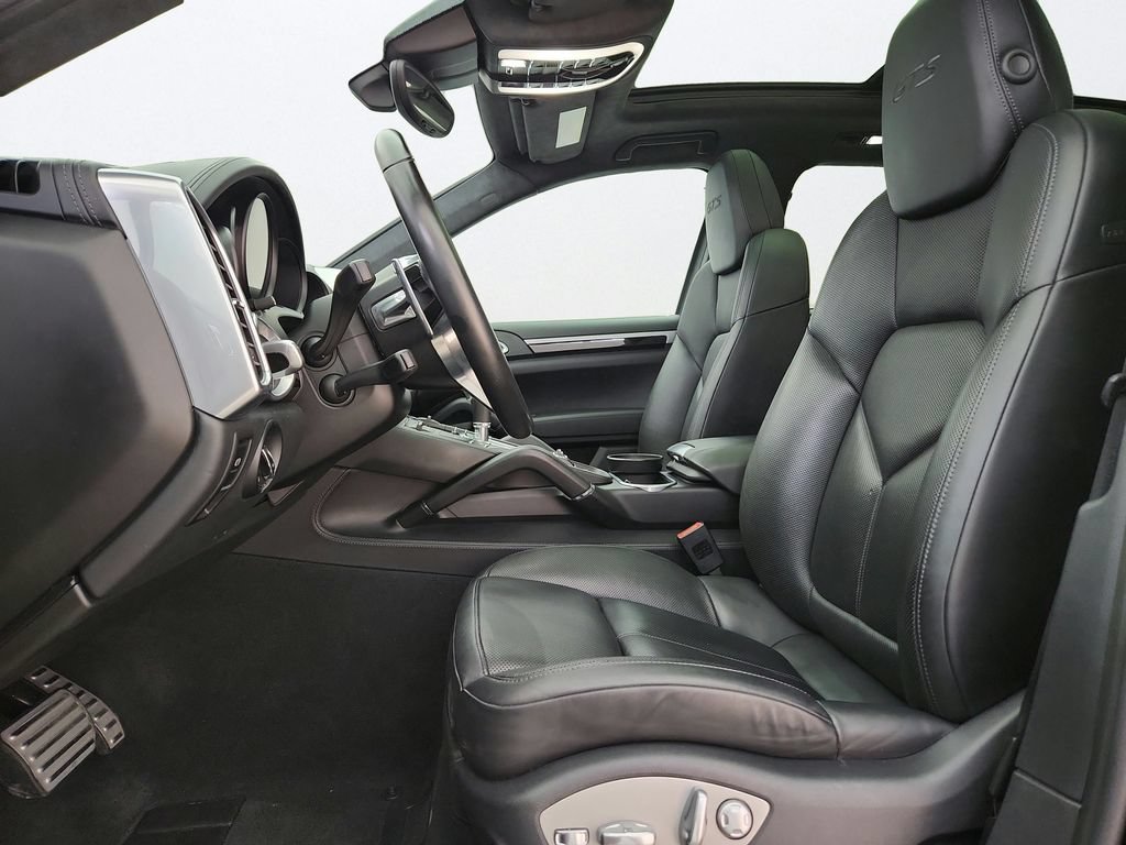 Used 2016 Porsche Cayenne GTS AWD/4WD image 10