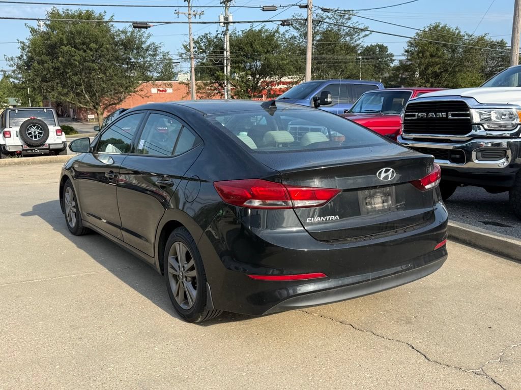 Used 2018 Hyundai Elantra SEL w/ Winter Weather Package FWD image 8