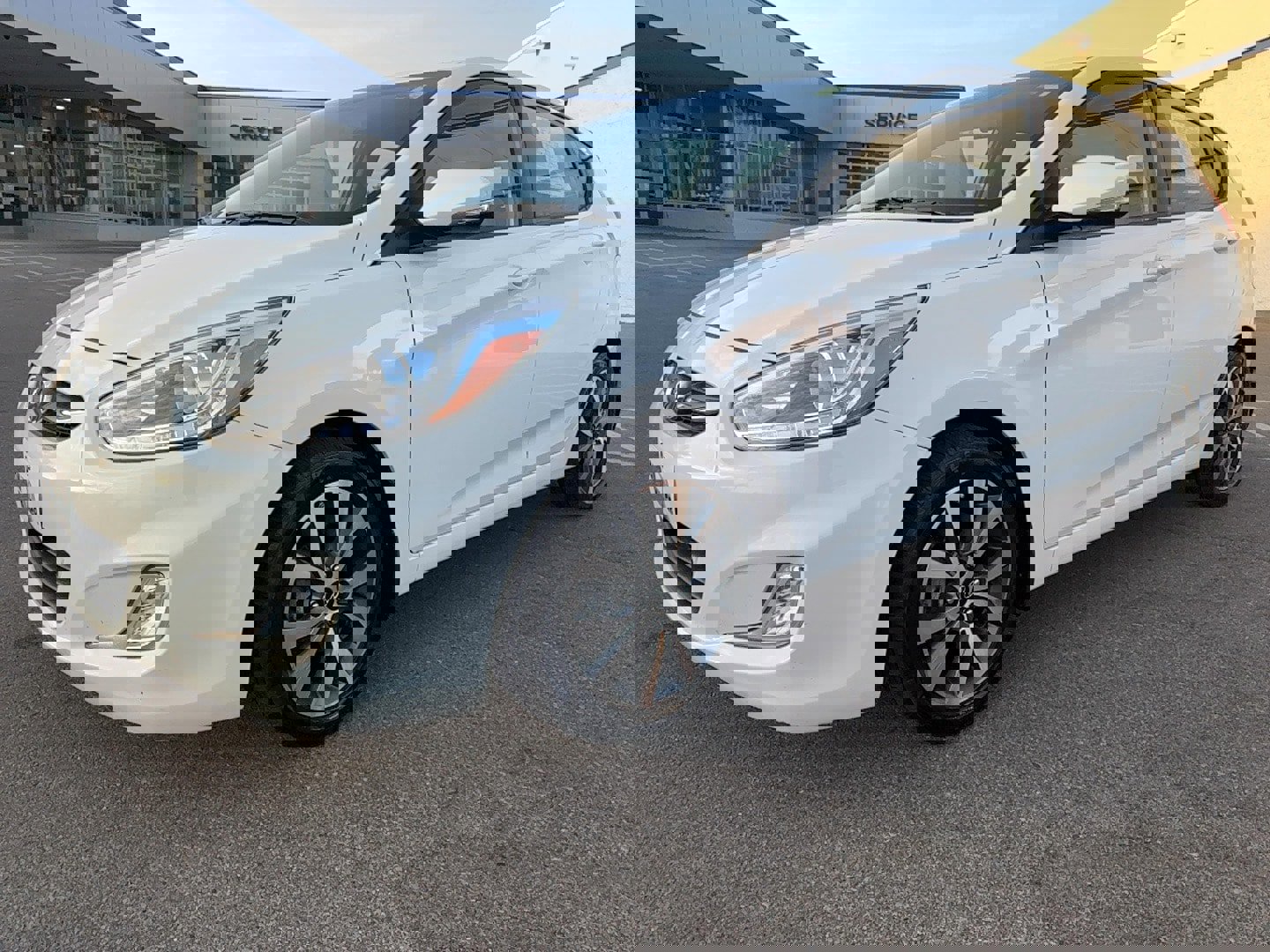 Used 2016 Hyundai Accent Sport image 3