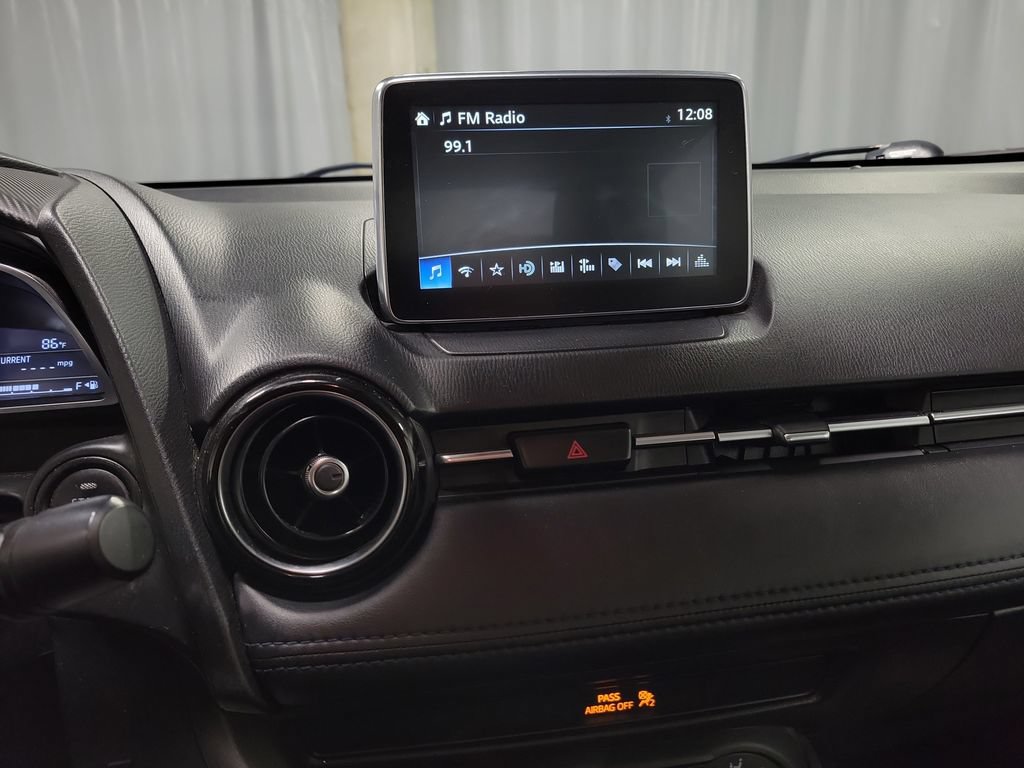 Used 2017 Toyota Yaris iA FWD image 17