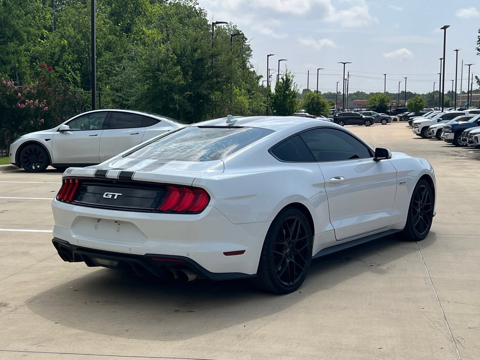 Used 2022 Ford Mustang GT Premium w/ Equipment Group 401A RWD image 12