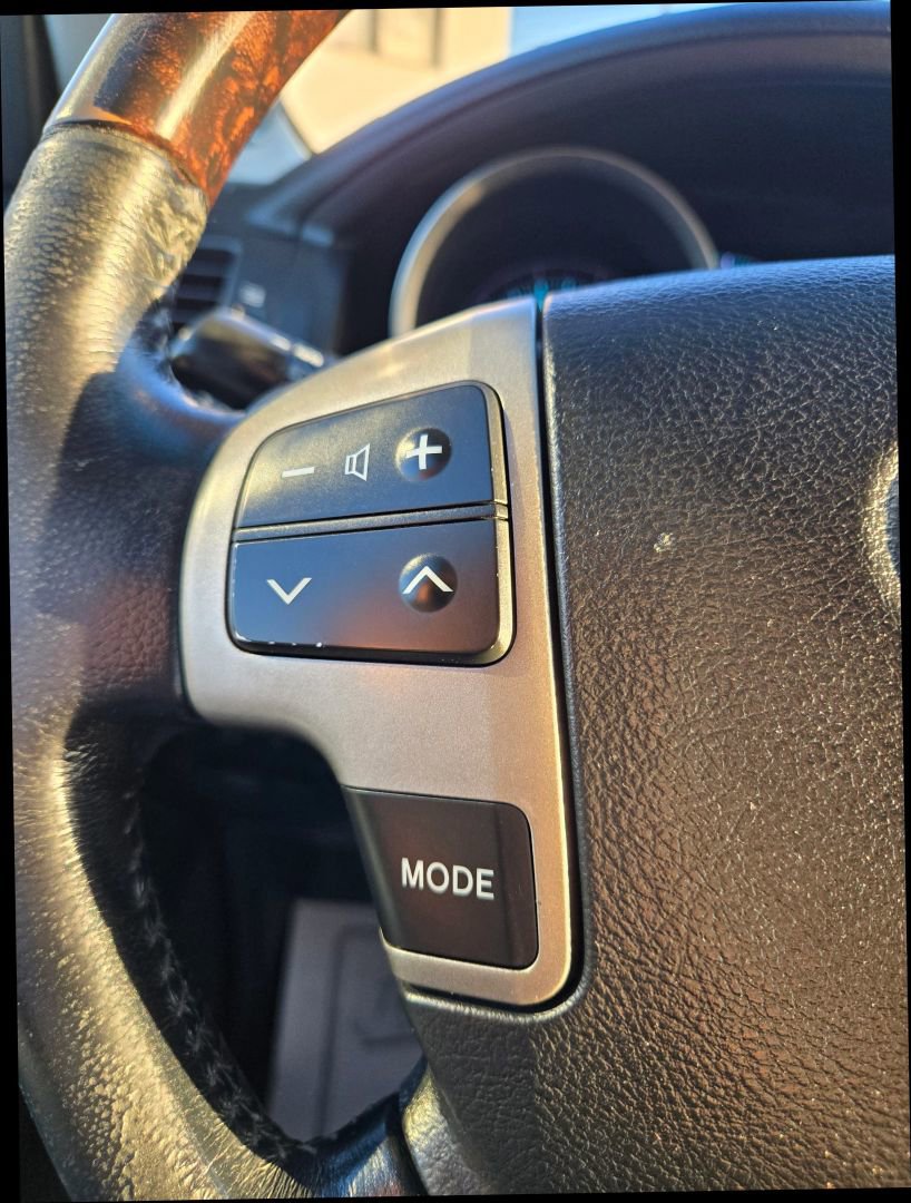 Used 2008 Toyota Land Cruiser image 26