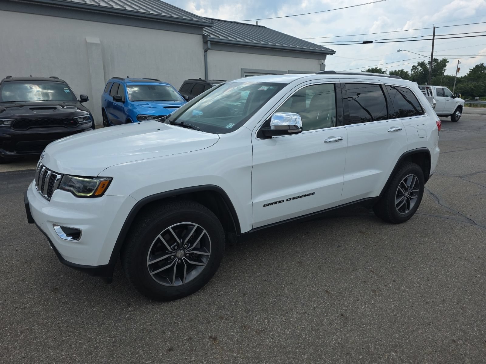 Used 2017 Jeep Grand Cherokee Limited w/ Luxury Group II AWD/4WD image 7