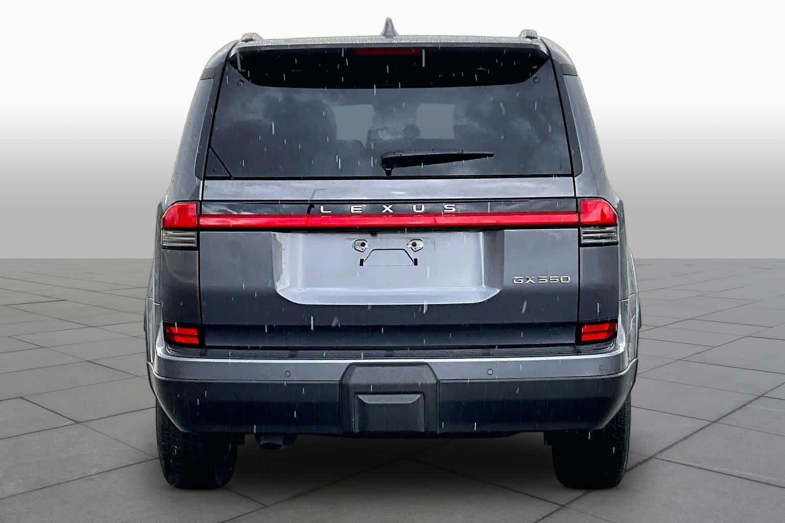 Used 2025 Lexus GX 550 w/ Accessory Package (2T) AWD/4WD image 5